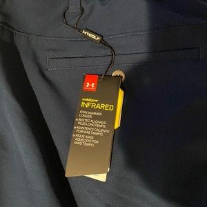 Under armor golf pants size 42/34 wife bought them mistaking them for others!